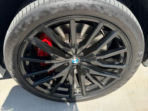 Used 2022 BMW X6 M50i w/ Executive Package AWD/4WD image 10