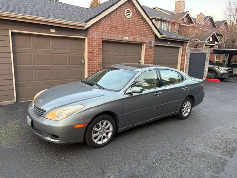 Used 2003 Lexus ES 330 image 4