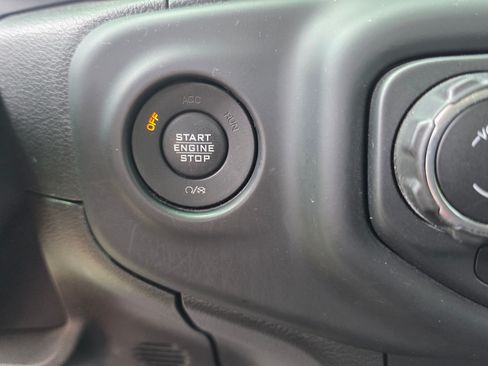 Used 2018 Jeep Wrangler Rubicon AWD/4WD image 22