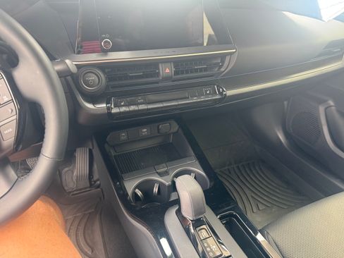 Used 2026 Toyota Prius image 8