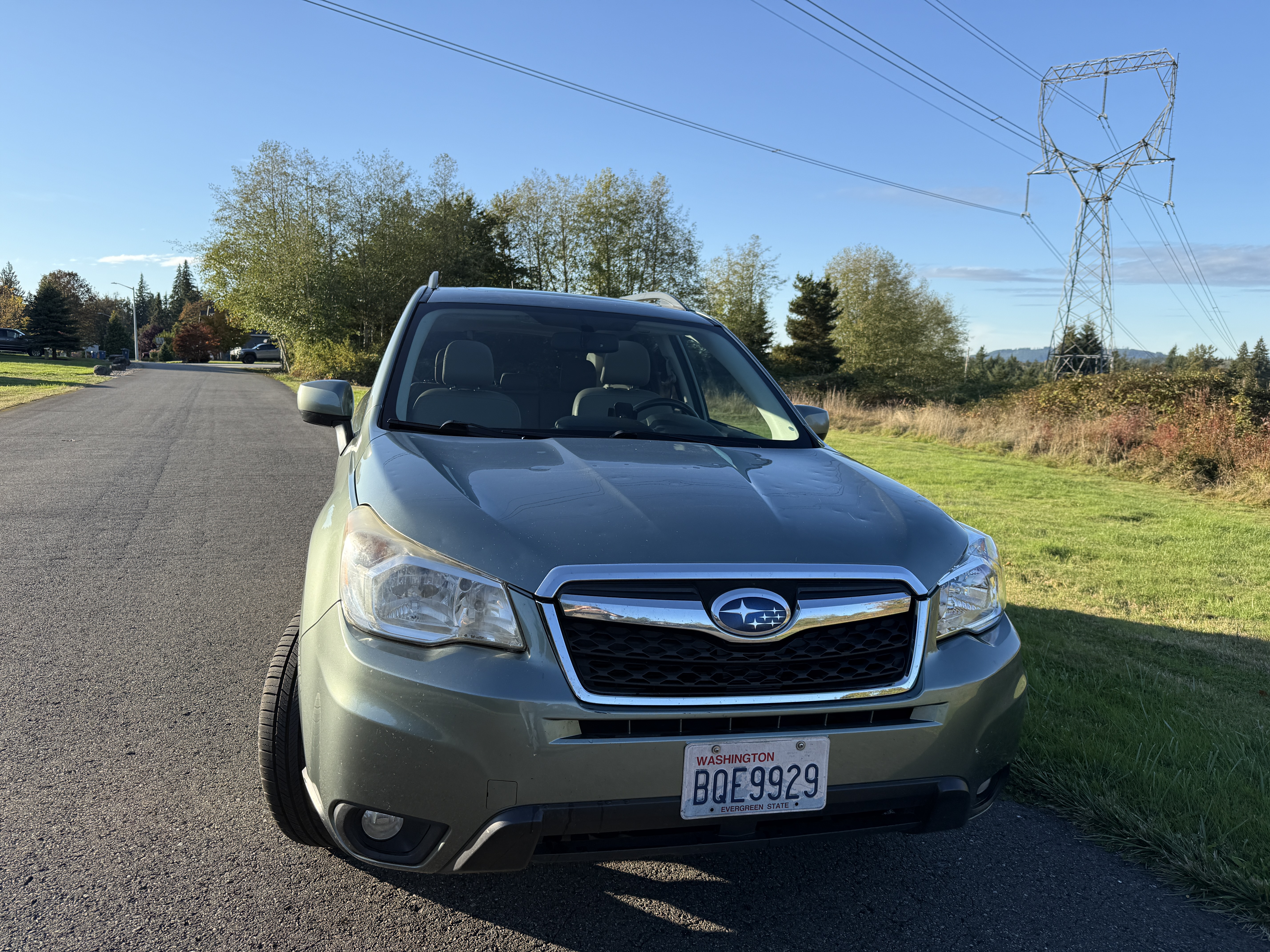 Used 2014 Subaru Forester 2.5i Limited w/ Popular Package #2 AWD/4WD image 2