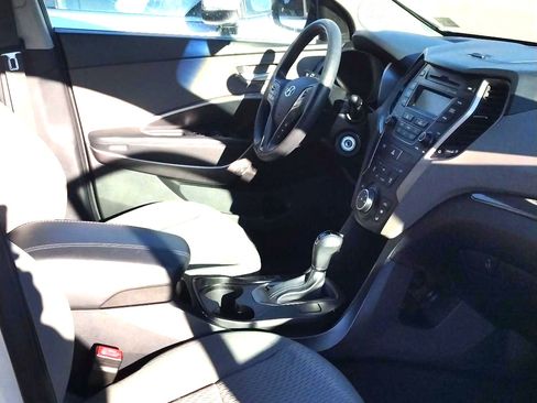 Used 2015 Hyundai Santa Fe Sport image 10