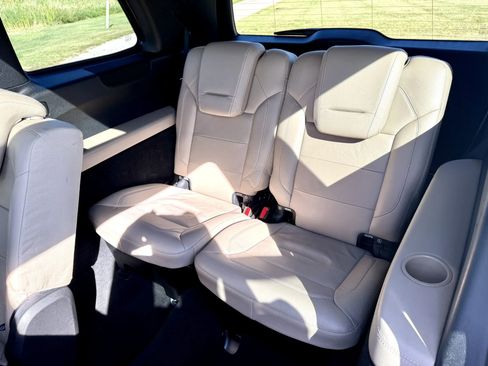 Used 2016 Mercedes-Benz GL 320 BlueTEC 4MATIC image 15