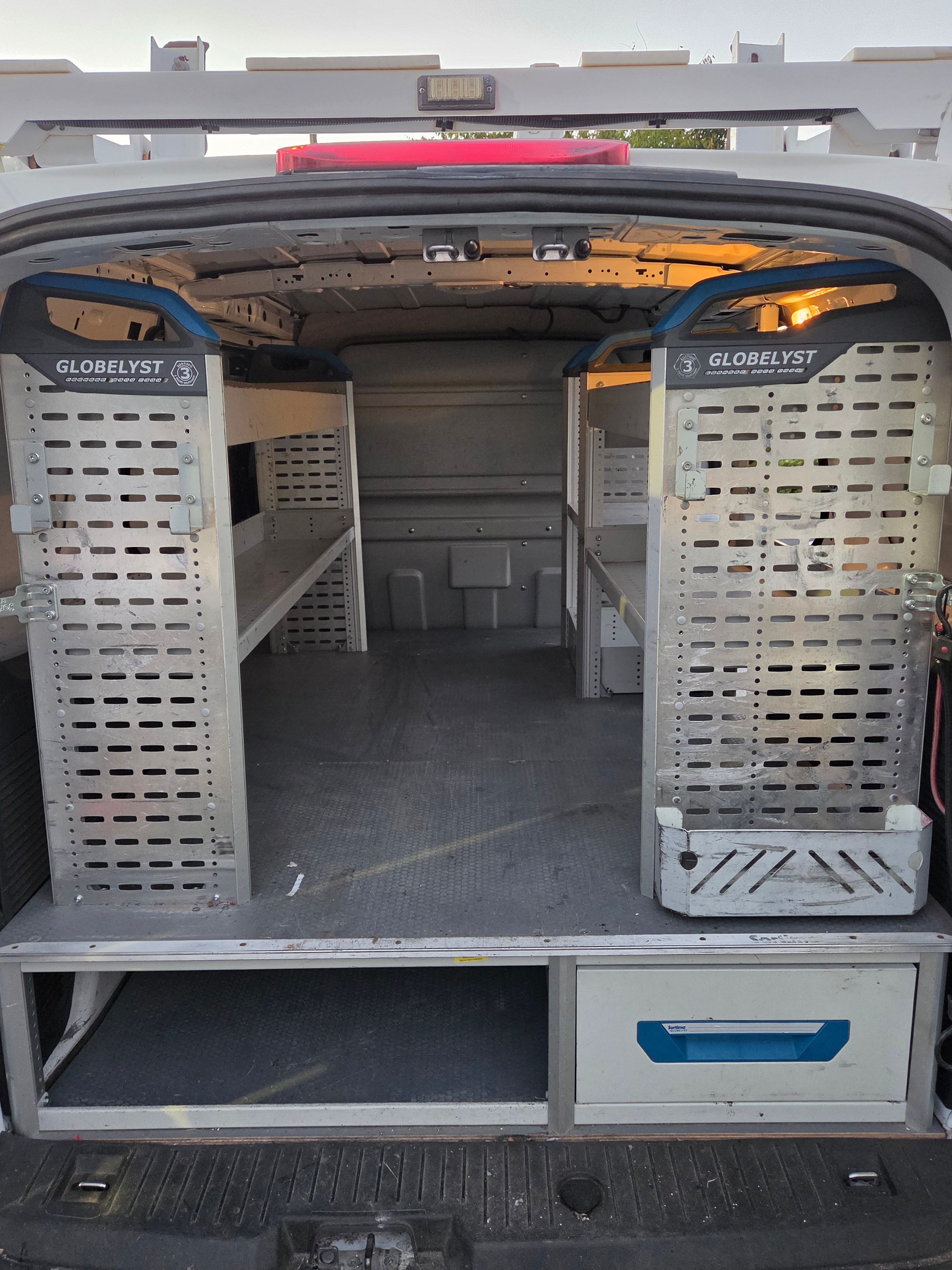 Used 2015 Ford Transit Connect XL FWD image 17