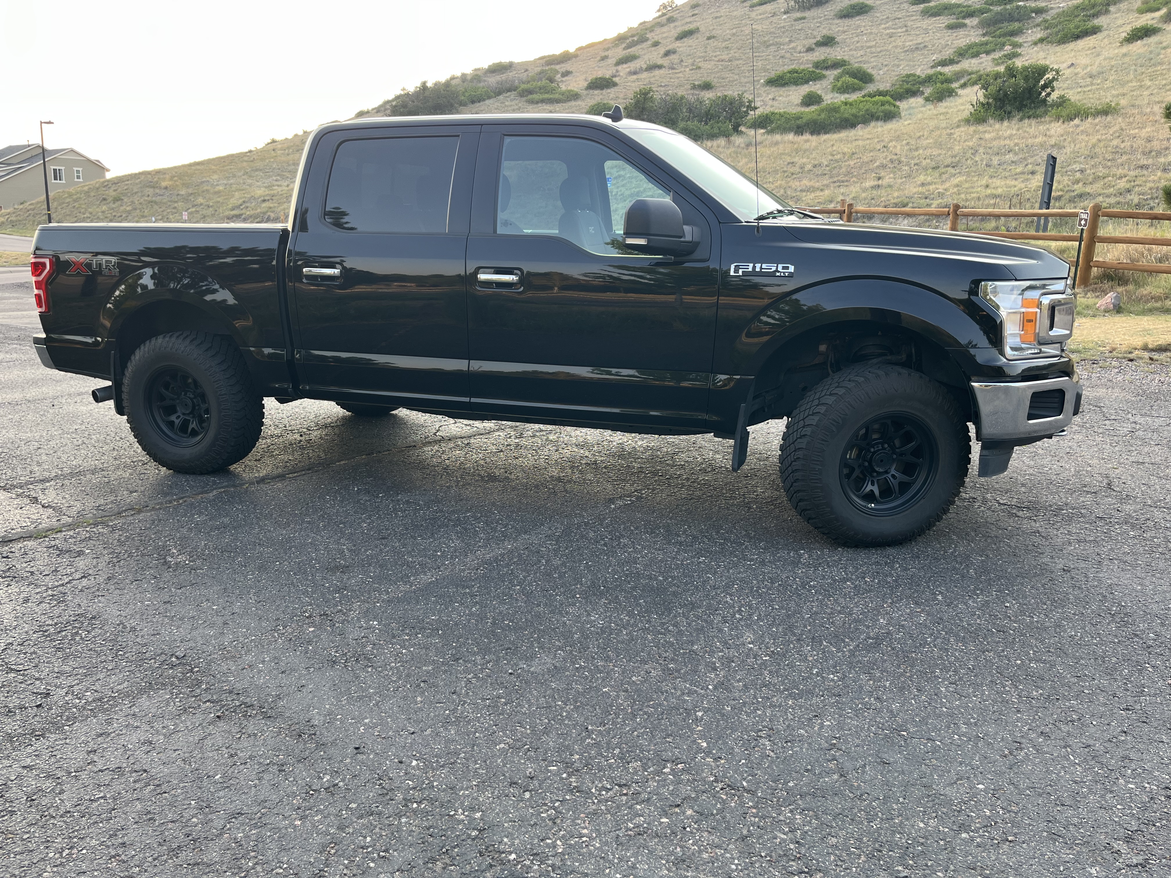 Used 2020 Ford F150 XLT w/ Equipment Group 302A Luxury AWD/4WD image 2