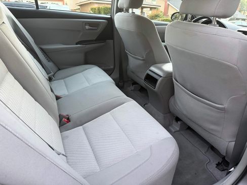 Used 2015 Toyota Camry LE image 20