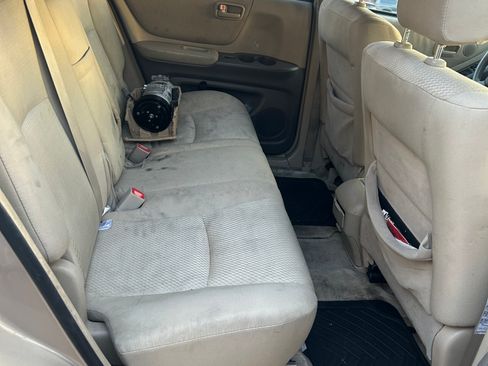 Used 2007 Toyota Highlander 4WD V6 w/ Extra Value Pkg #5 image 13