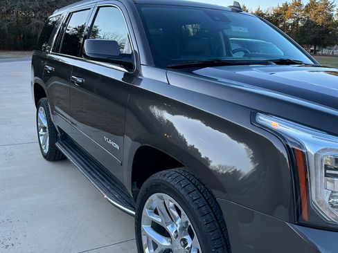 Used 2020 GMC Yukon SLT w/ Open Road Package image 2