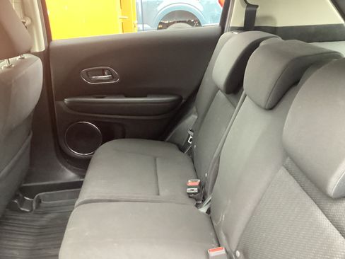 Used 2017 Honda HR-V EX image 13