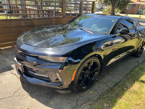 Used 2016 Chevrolet Camaro LT image 11