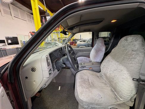 Used 1998 Chevrolet Silverado 2500 4x4 Extended Cab w/ Preferred Equipment Group 2 image 15
