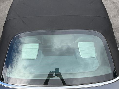 Used 2011 Mercedes-Benz E 550 Cabriolet image 28