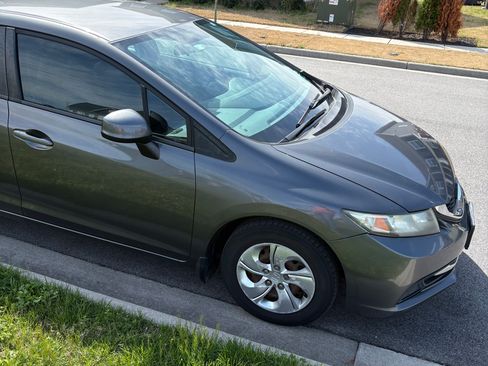 Used 2013 Honda Civic LX image 5