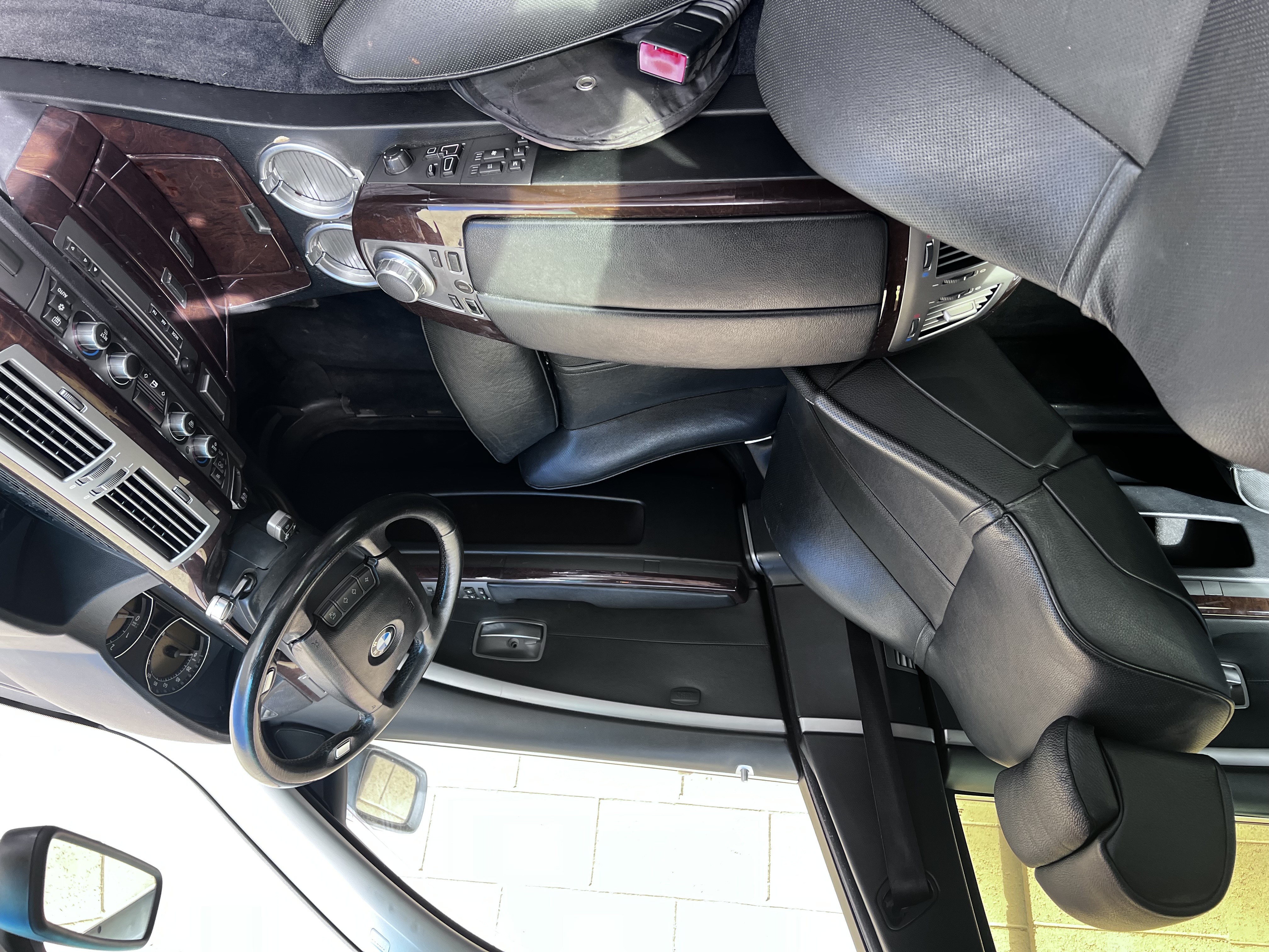 Used 2007 BMW 750Li RWD image 4