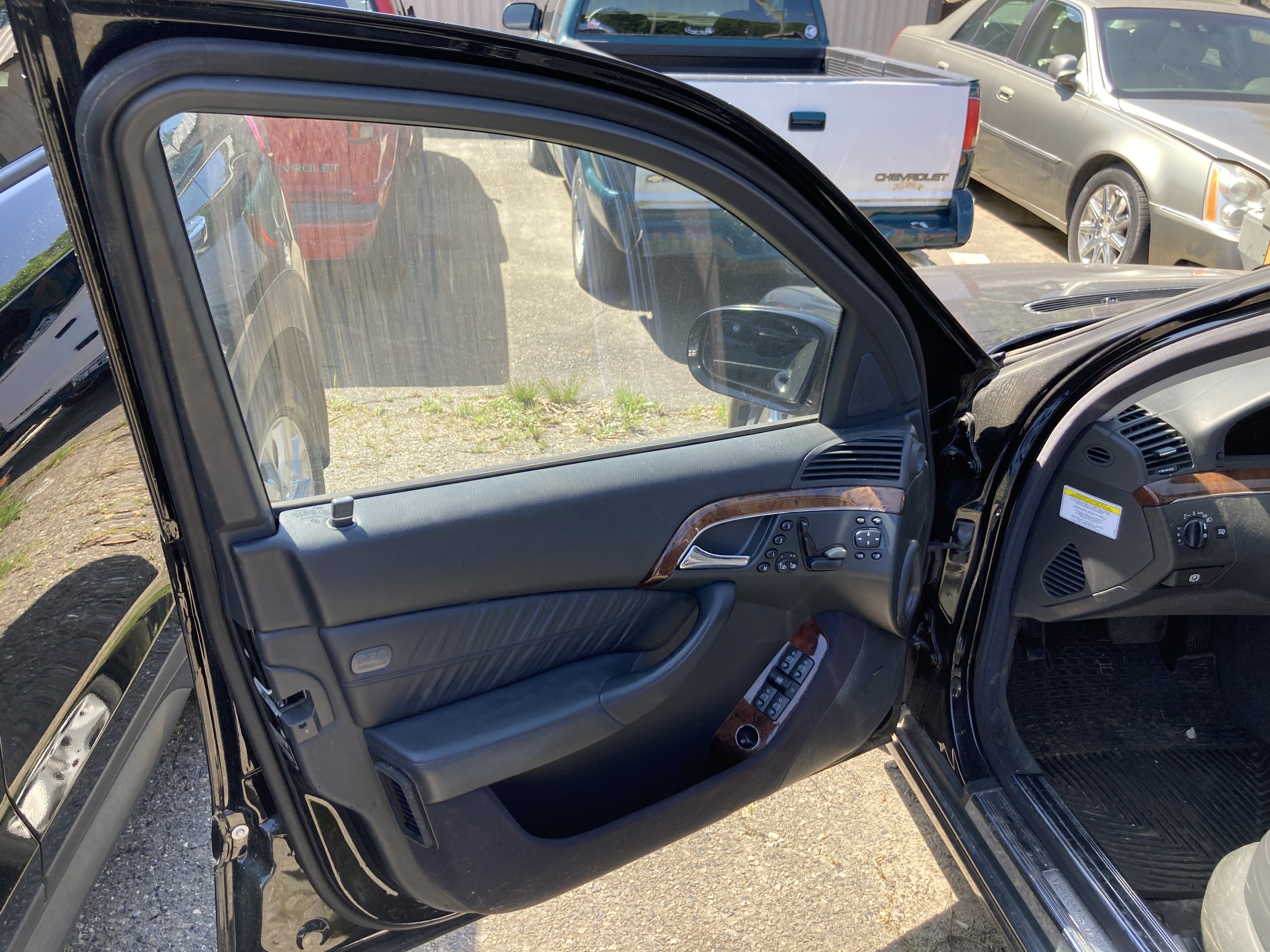 Used 2006 Mercedes-Benz S 500 4MATIC image 6