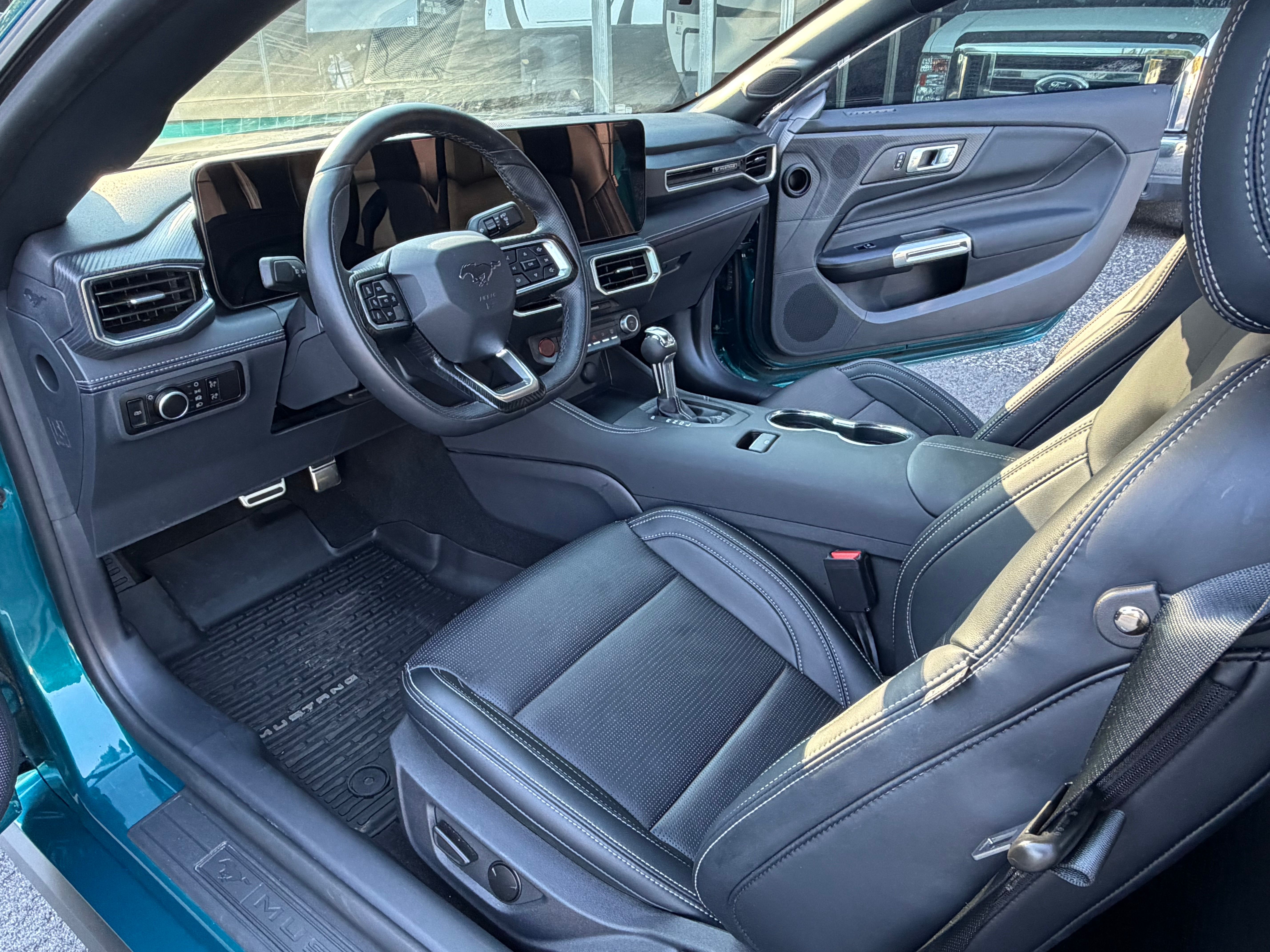 Used 2026 Ford Mustang Premium RWD image 8
