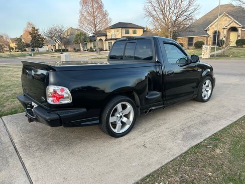 Used 2001 Ford F150 Lightning image 5