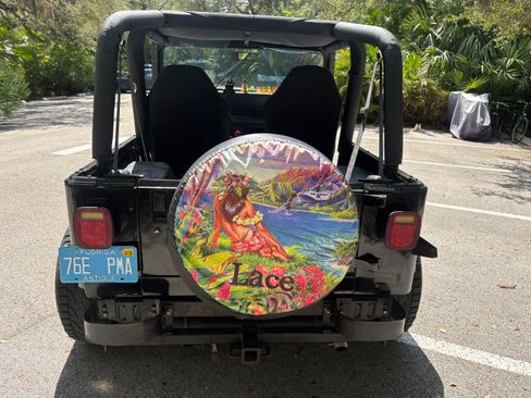 Used 1993 Jeep Wrangler S image 10