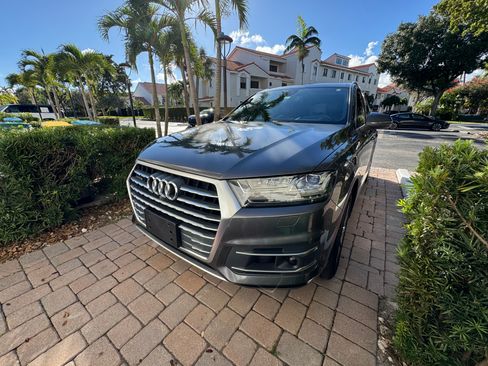 Used 2018 Audi Q7 3.0T Prestige w/ Prestige Package AWD/4WD image 14