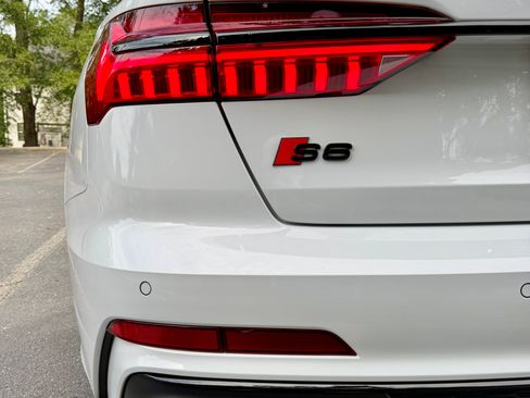 Used 2021 Audi S6 Prestige w/ Prestige Package AWD/4WD image 11