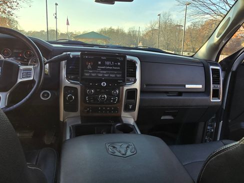 Used 2015 RAM 2500 Laramie image 5