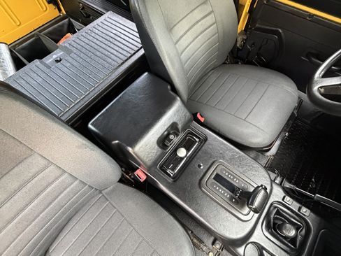 Used 1997 Land Rover Defender 90 AWD/4WD image 21