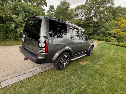 Used 2015 Land Rover LR4 HSE image 16