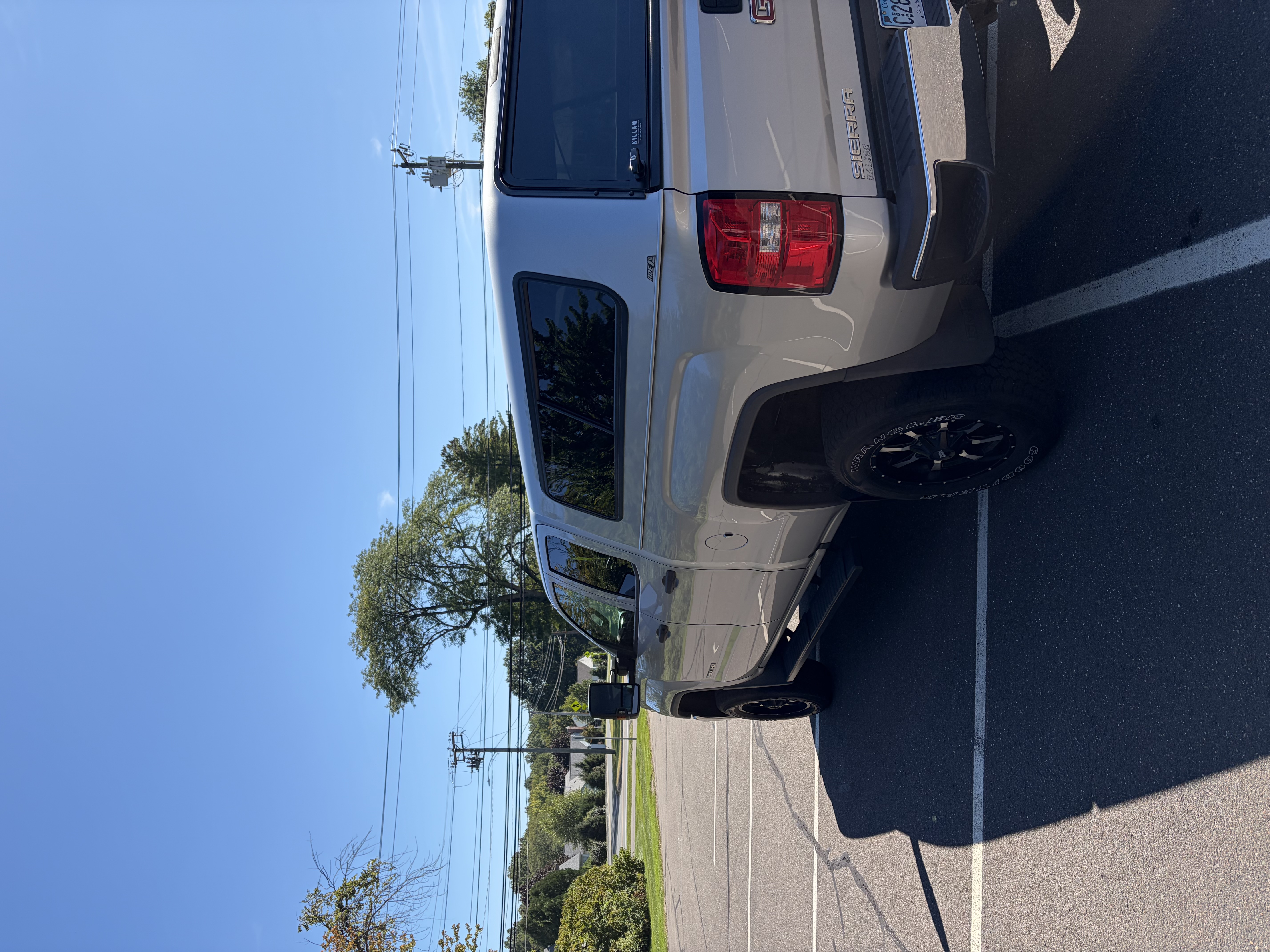 Used 2018 GMC Sierra 2500 4x4 Double Cab w/ Sierra Convenience Package image 9