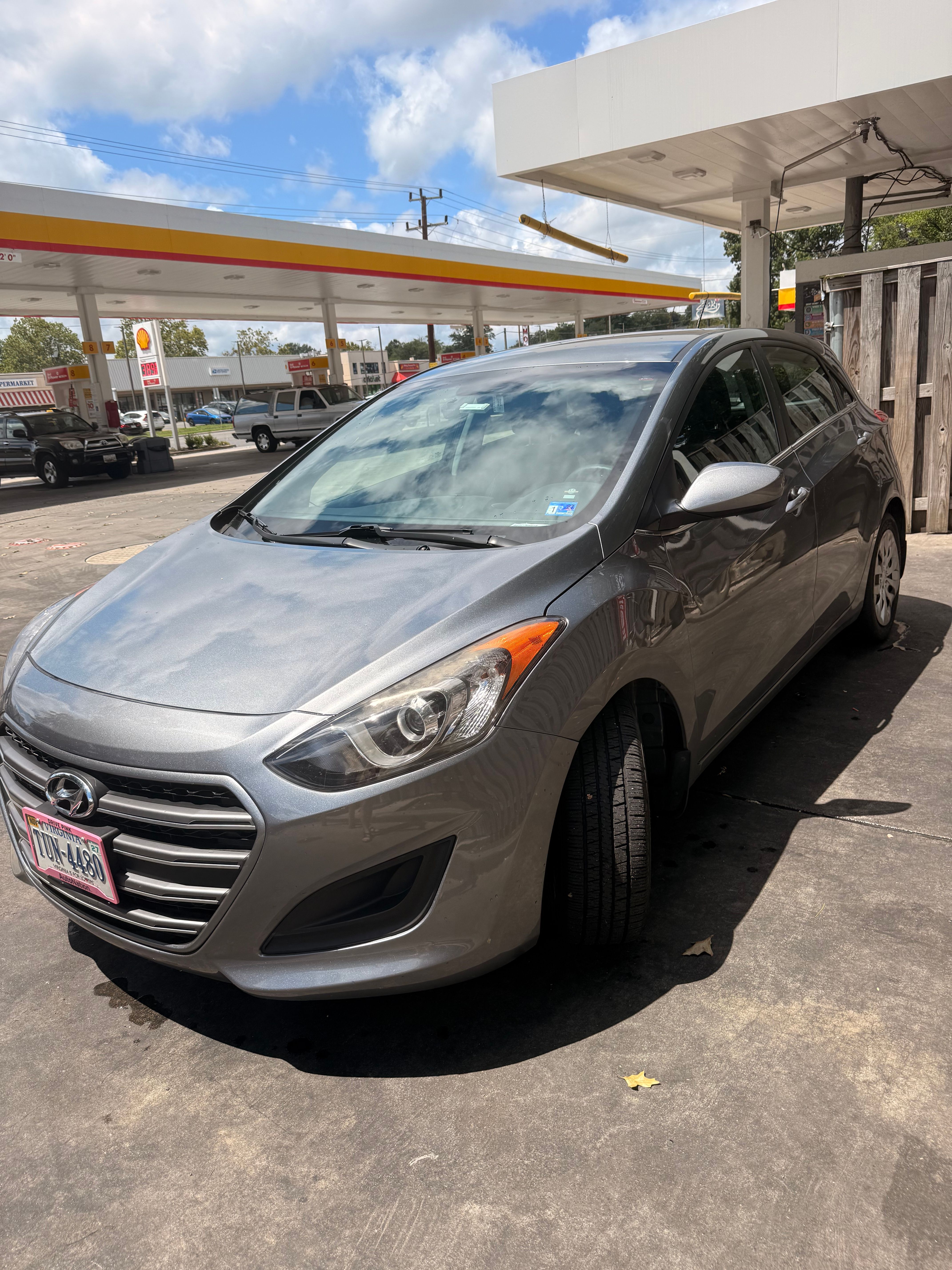 Used 2016 Hyundai Elantra GT FWD image 5
