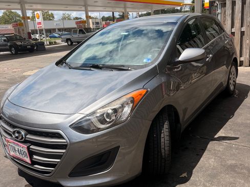 Used 2016 Hyundai Elantra GT FWD image 5