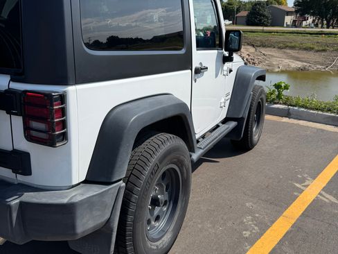 Used 2013 Jeep Wrangler Sport image 13