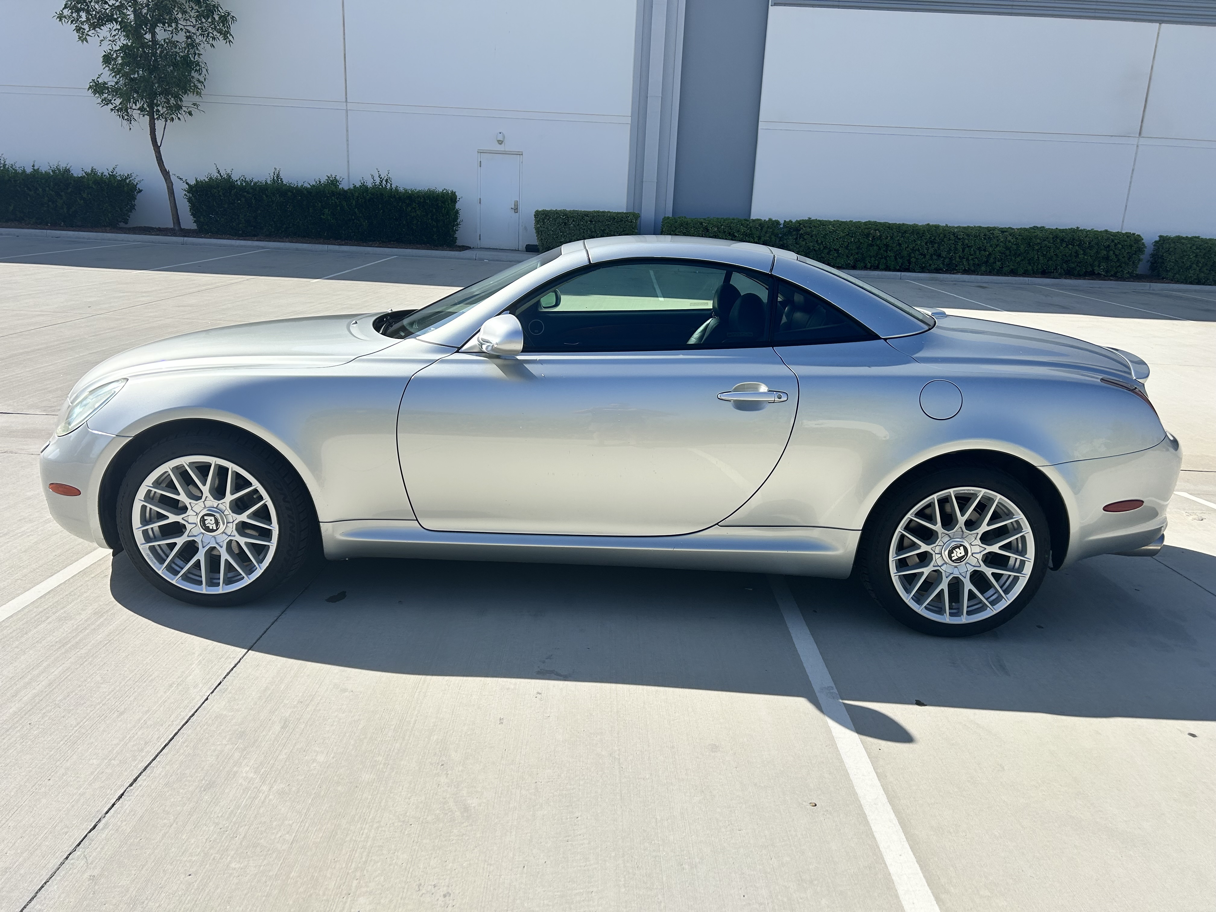 Used 2002 Lexus SC 430 Convertible RWD image 1