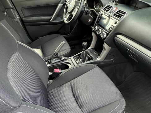 Used 2017 Subaru Forester 2.5i Premium AWD/4WD image 5
