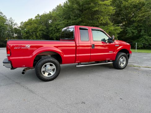 Used 2007 Ford F250 Lariat AWD/4WD image 2