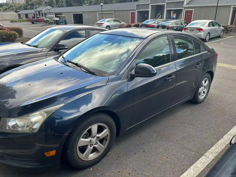 Used 2014 Chevrolet Cruze LT image 4