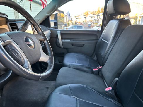 Used 2010 GMC Sierra 2500 SLE AWD/4WD image 13