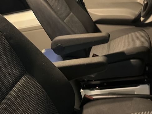 Used 2013 Mercedes-Benz Sprinter 2500 image 15