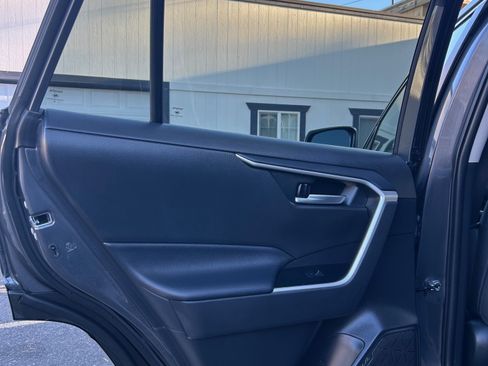 Used 2023 Toyota RAV4 XLE w/ Convenience Package image 22