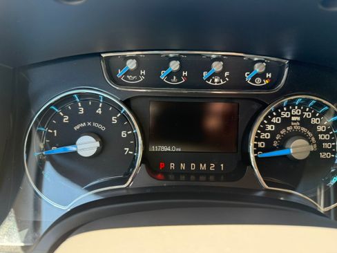 Used 2014 Ford F150 Lariat w/ Equipment Group 502A Luxury AWD/4WD image 10
