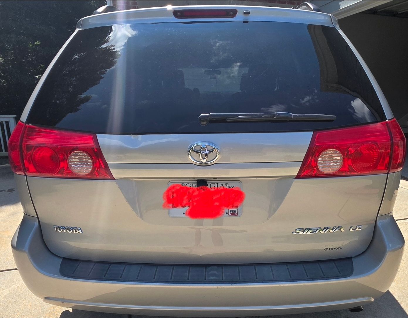 Used 2008 Toyota Sienna LE FWD image 2