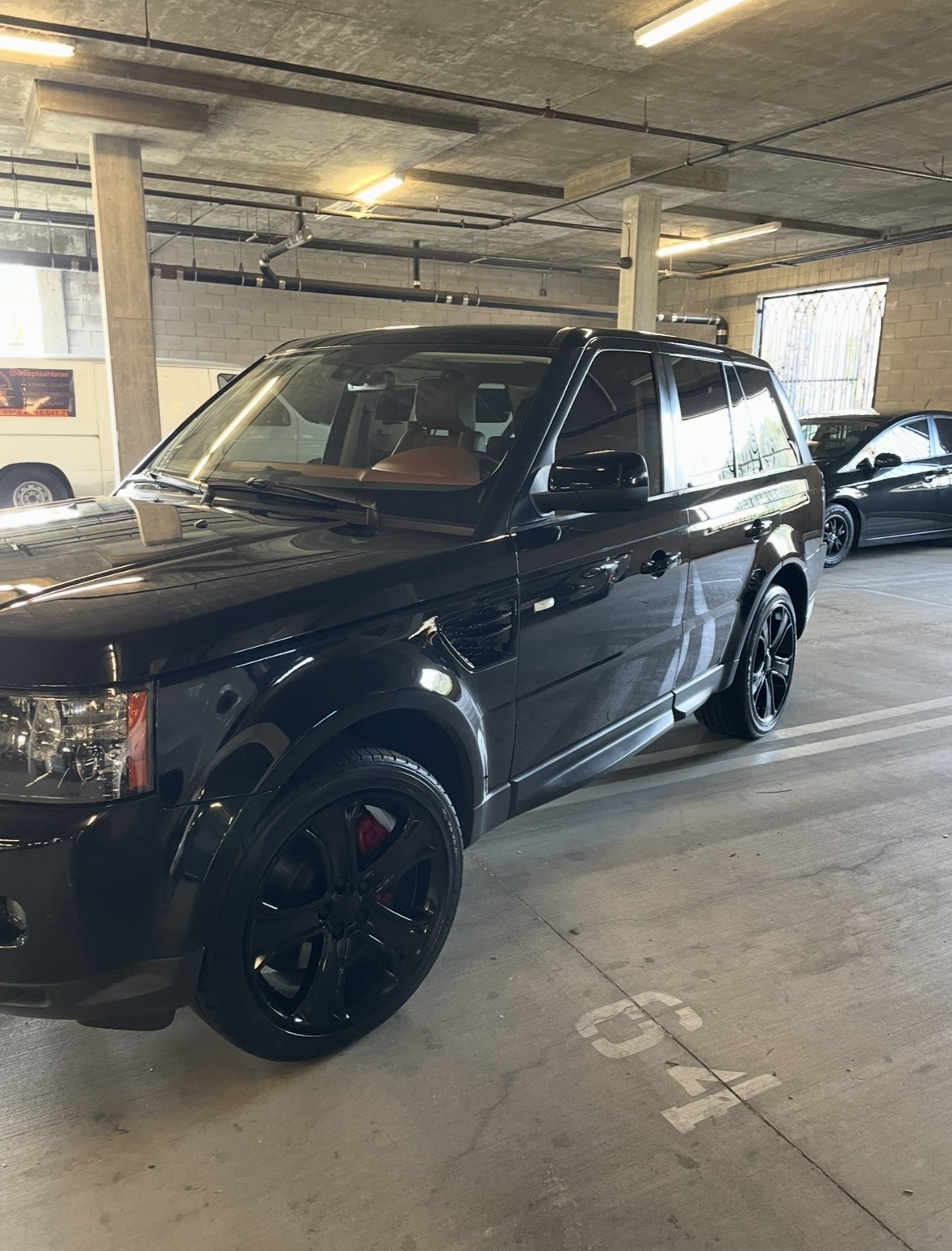 Used 2012 Land Rover Range Rover Sport HSE LUX AWD/4WD image 2