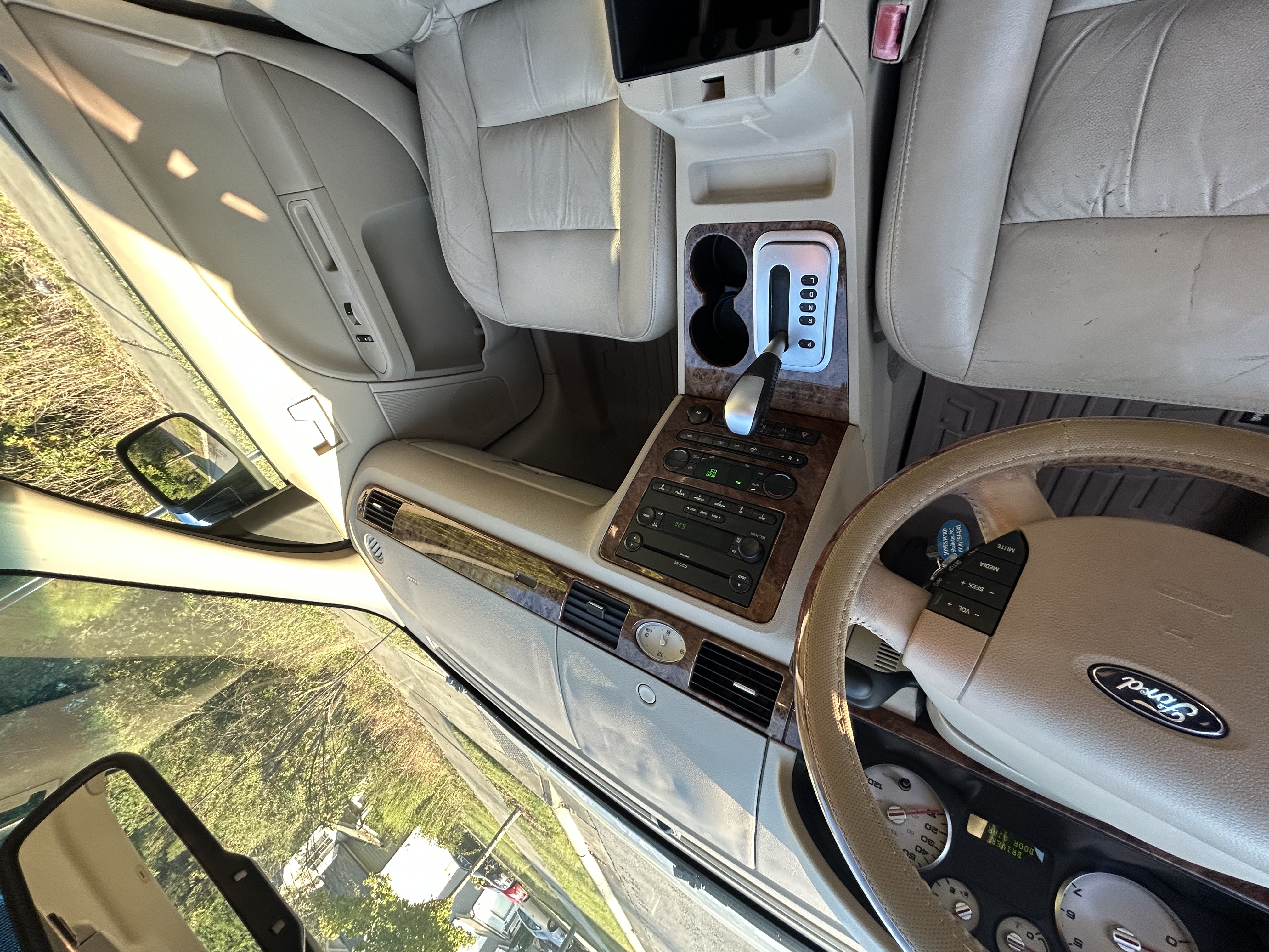Used 2006 Ford Five Hundred Limited FWD image 15