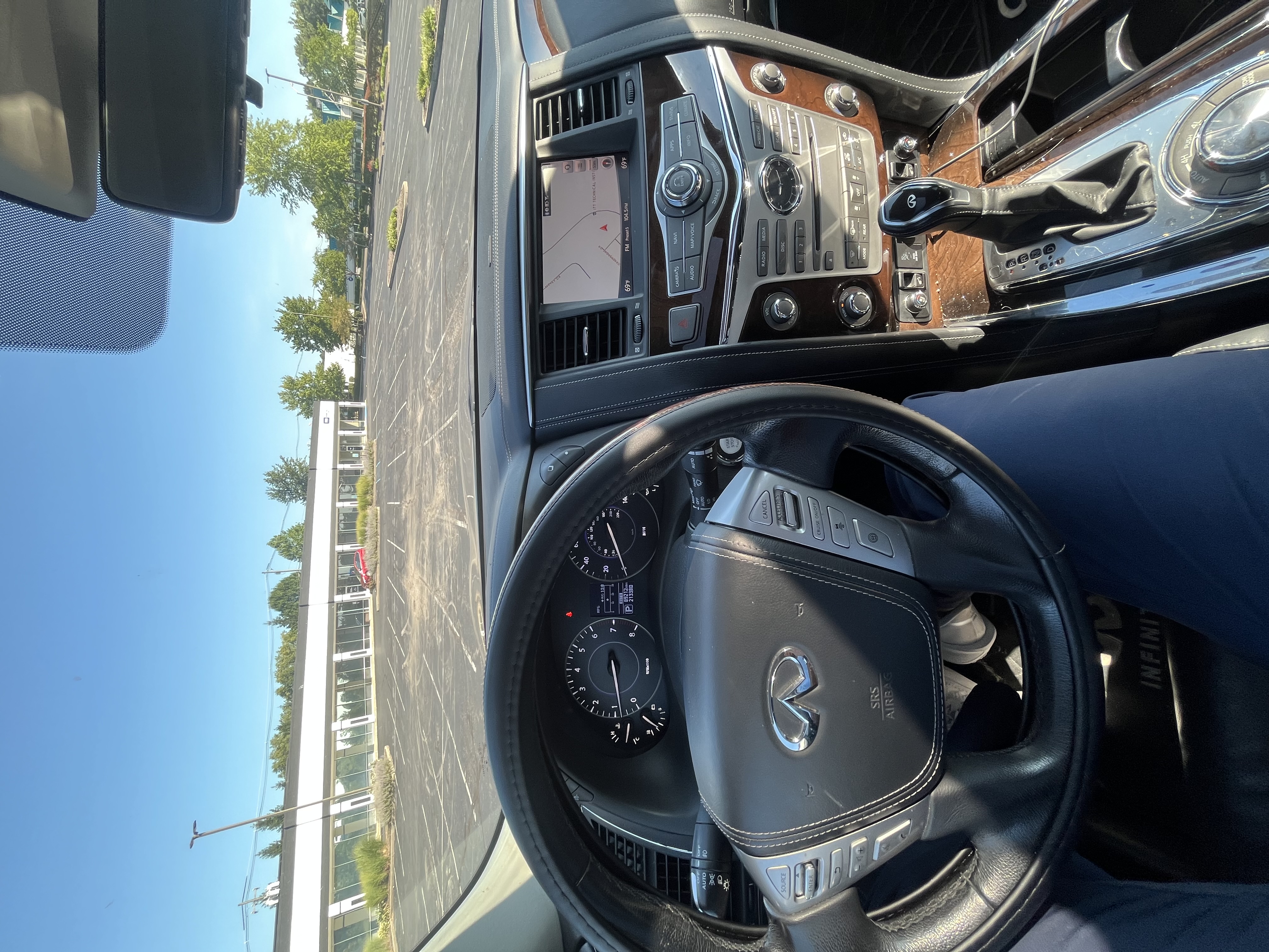 Used 2019 INFINITI QX80 Luxe AWD/4WD image 13