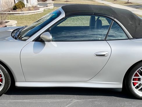 Used 2004 Porsche 911 Carrera 4S image 12