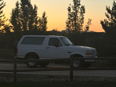 Used 1994 Ford Bronco AWD/4WD image 1