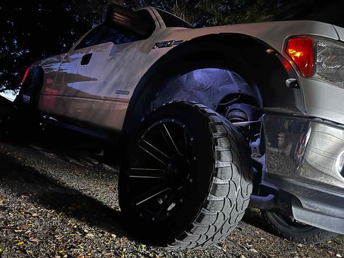 Used 2012 Ford F150 XLT w/ Trailer Tow Pkg image 6