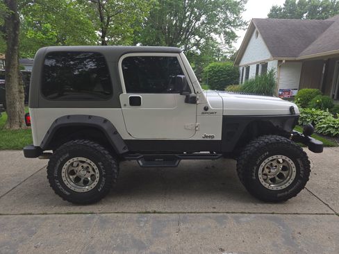 Used 2004 Jeep Wrangler 4WD w/ Ecco Tire & Wheel Group image 26