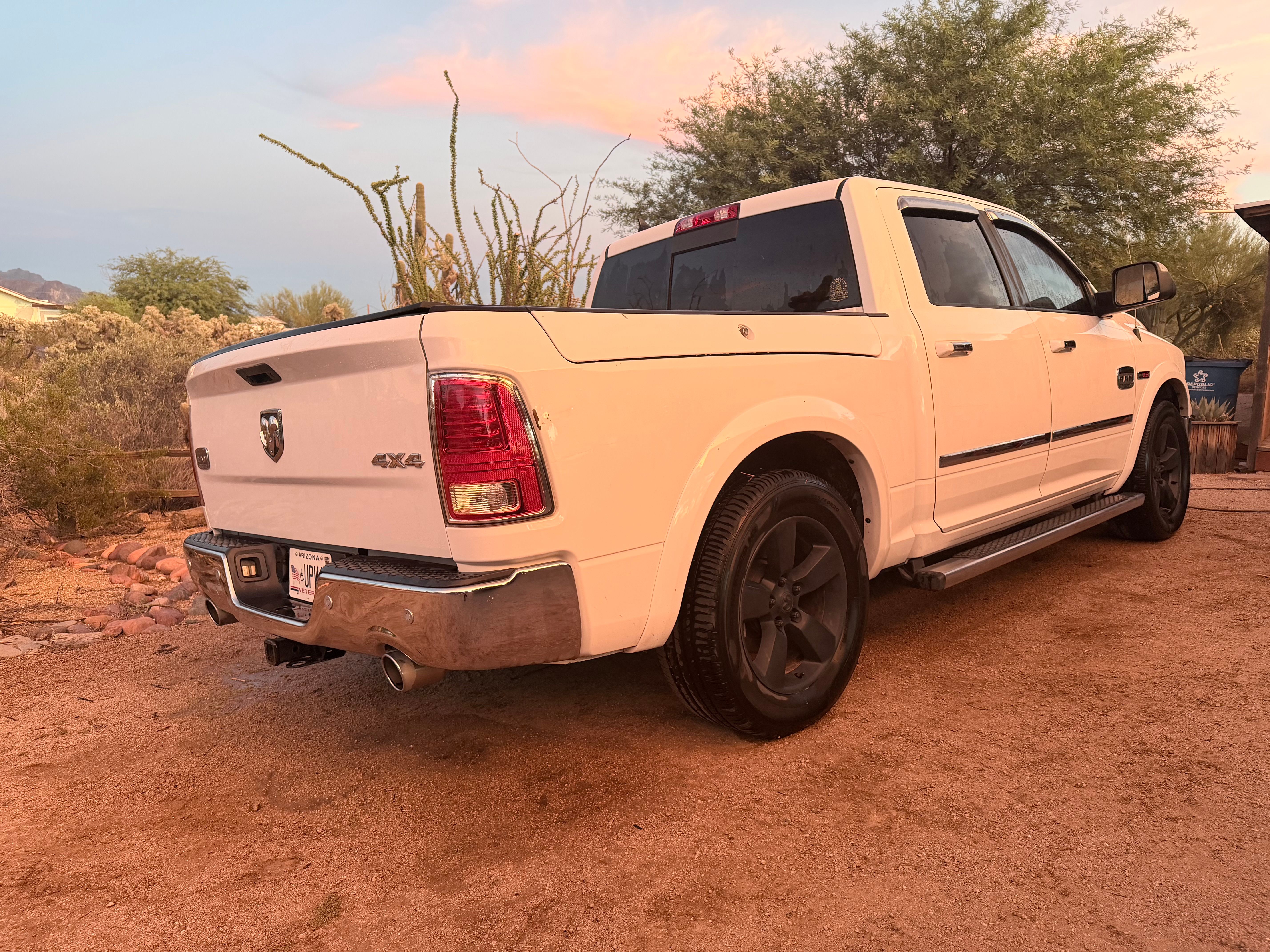 Used 2015 RAM 1500 Laramie Longhorn w/ Convenience Group AWD/4WD image 6