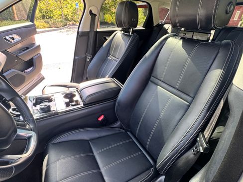 Used 2018 Land Rover Range Rover Velar S AWD/4WD image 23