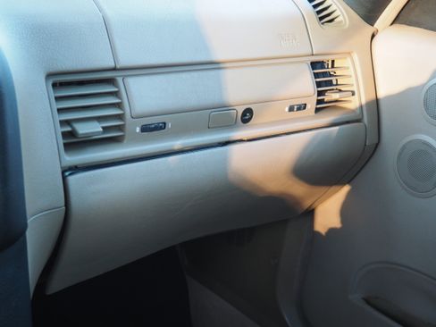 Used 1995 BMW 325i Convertible RWD image 13